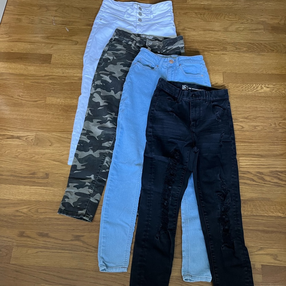 ✨👖Juniors skinny jean bundle!👖✨
